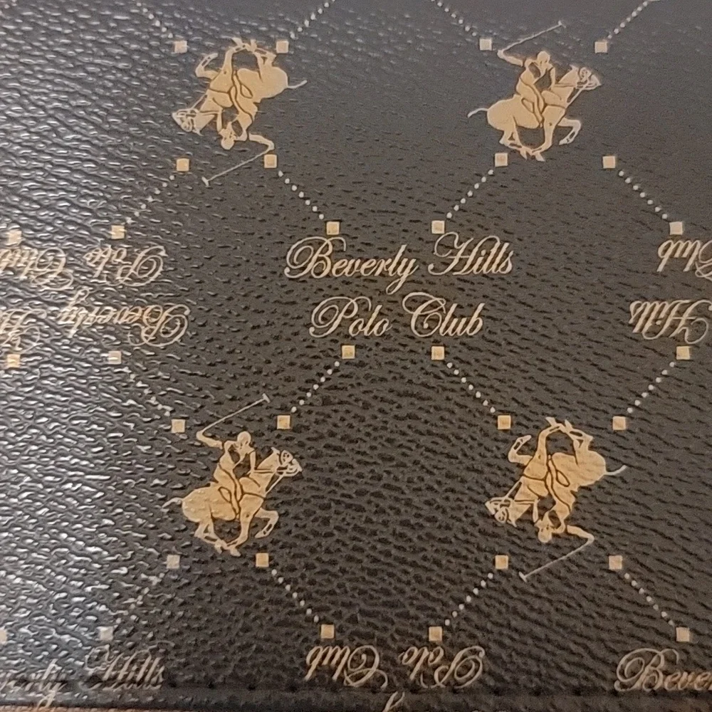 Beverly Hills Polo Club Zip Around Wrislet Letter LogoWallet Brown
